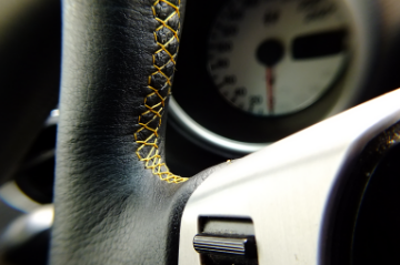 Obszywanie kierownicy- Infiniti Fx30